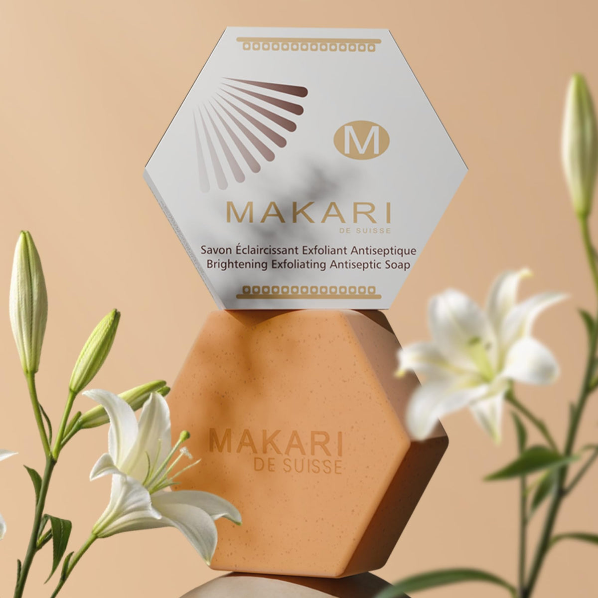 Vegeclairine blend image highlighting botanical brightening ingredients