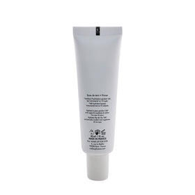 Make Up For Ever Hydra Booster Step 1 primer application demo shows glow and sustained hydration.