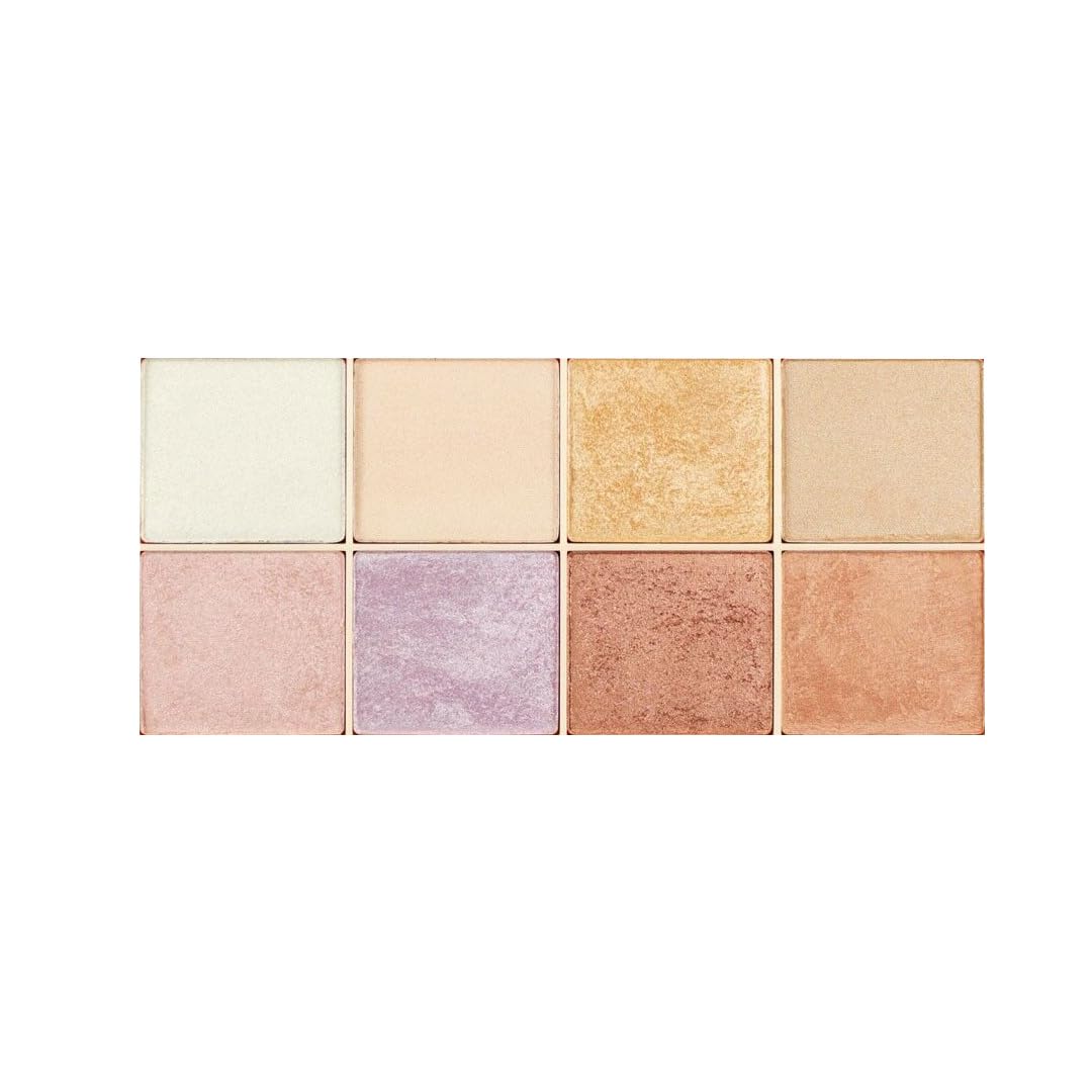 Soph X palette applied on the cheekbone for a luminous highlight