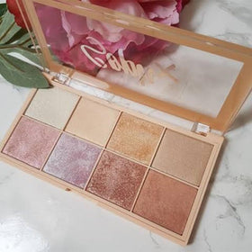 Makeup Revolution Soph X highlighter palette with 16 g for on-the-go glow