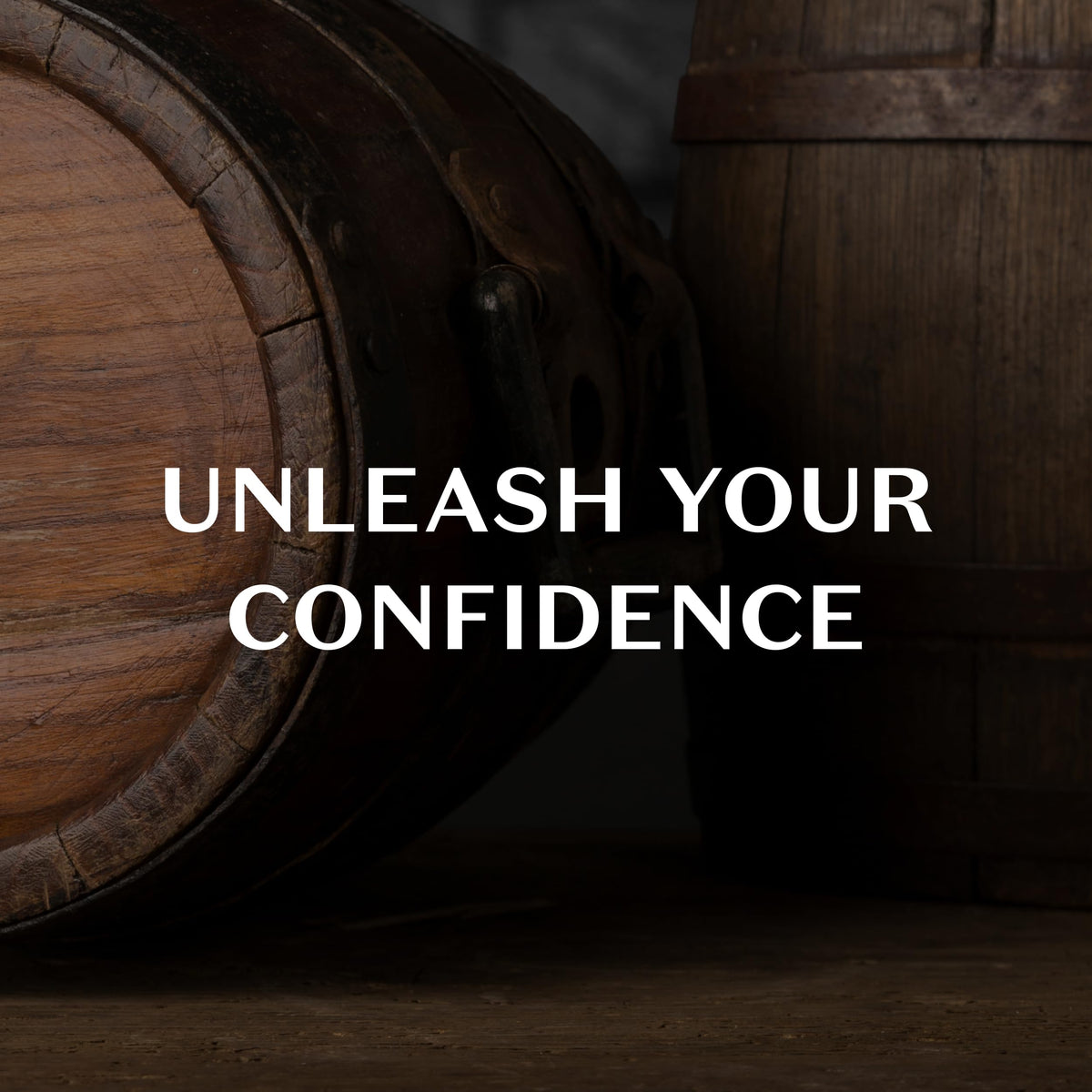 Malbec Classic scent profile: warm amber and woody layers for versatility.