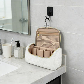 Mancro Airwrap clear pocket holds oils, clips, or sprays.