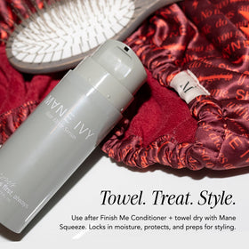 MANE IVY bottle highlights hibiscus-inspired scent and lightweight hydration.