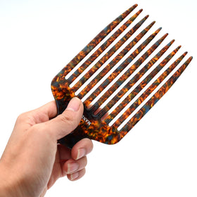 MANETURAL 15N teeth close-up shows smooth detangling in tortoise shell