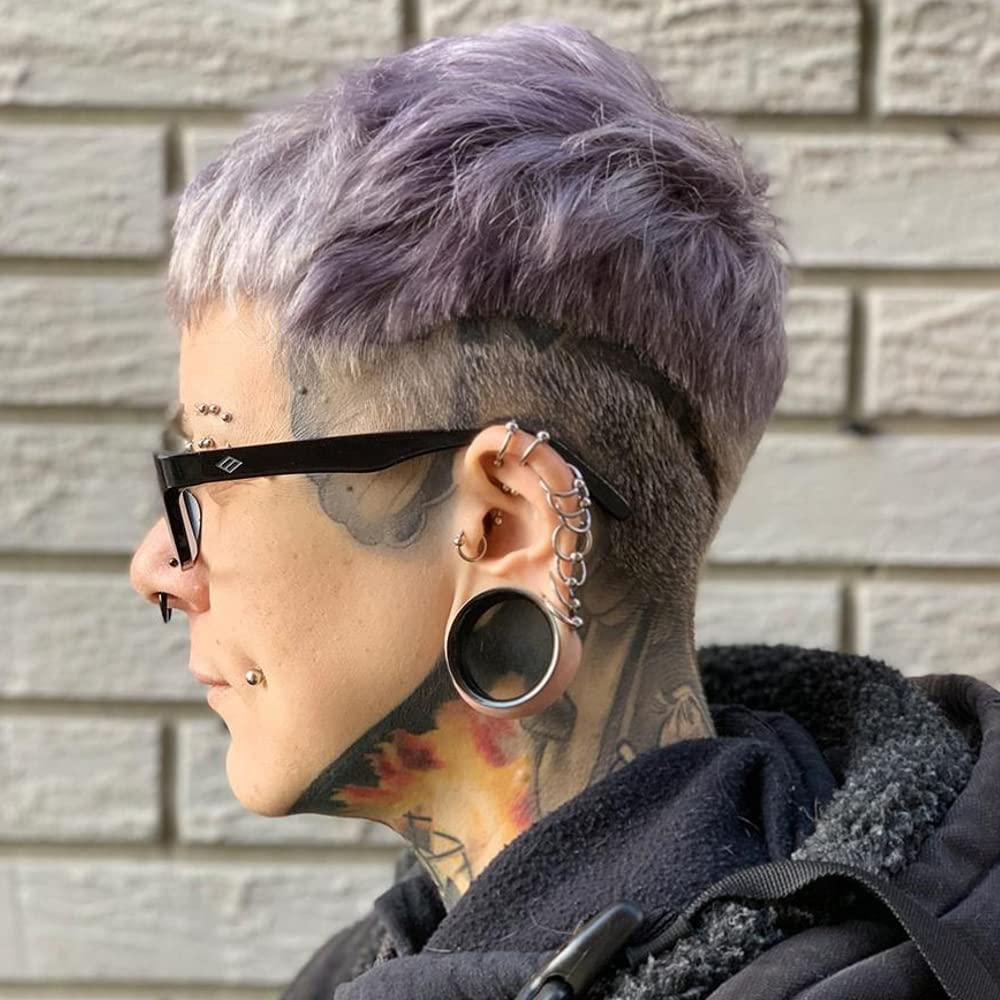 MANIC PANIC Dark Star conditioning formula keeps hair soft.