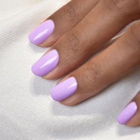 Manucurist Green Lisa Lilas swatch showing opaque lilac coverage.