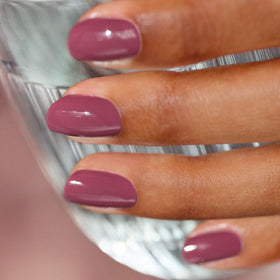 Manucurist Green quick-dry finish on nails delivers salon-like shine without a lamp.
