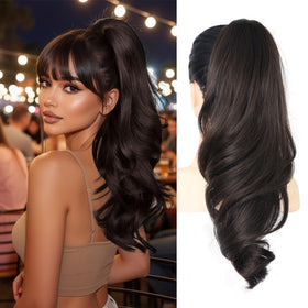 Maopaobeauty 18-inch pony-tail clip showing lightweight, comfortable wear