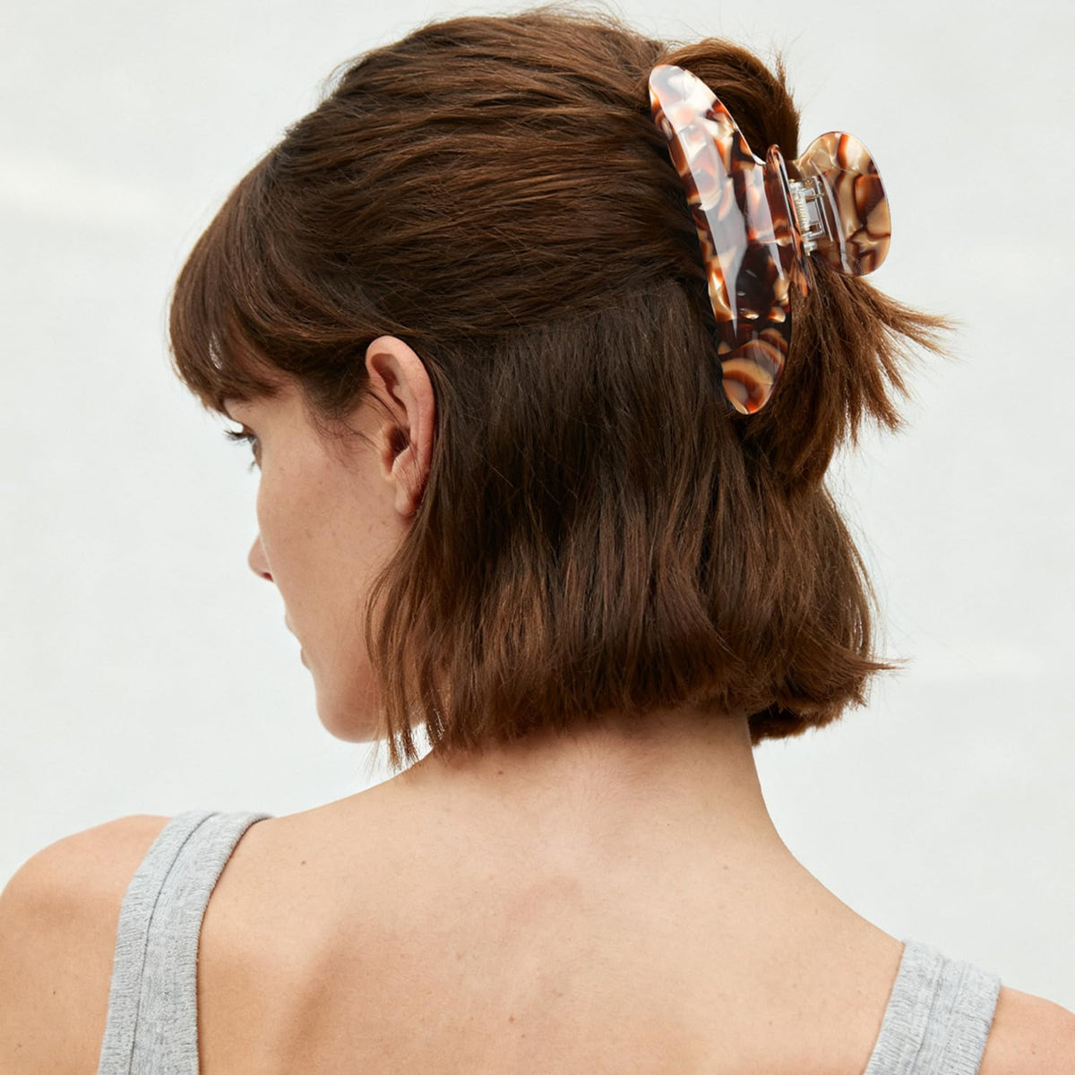 MAORULU acetate hair clip texture detail shows premium finish.