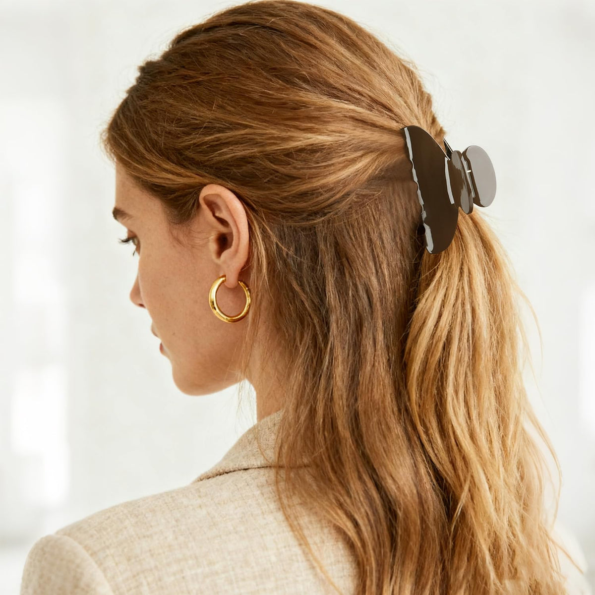 MAORULU durable spring dark brown clip emphasizing rust-resistant performance.