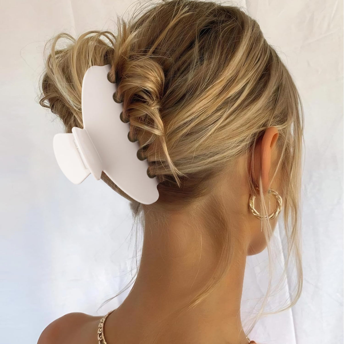 MAORULU versatile hair accessory ideal for thick or thin hair.