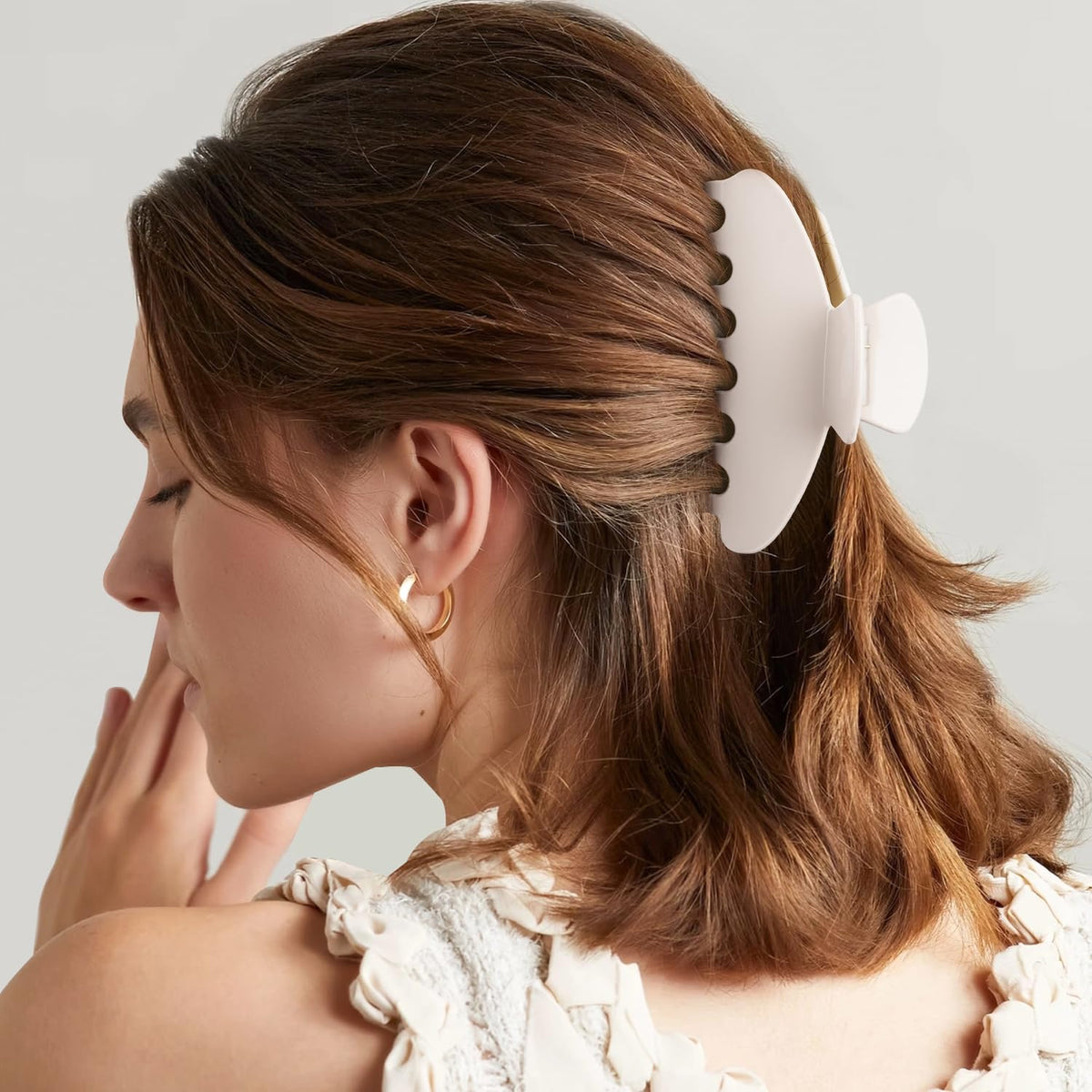 MAORULU non-slip design keeps hair in place during activities.