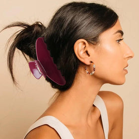 MAORULU strong-hold clip grips long or thick hair securely.