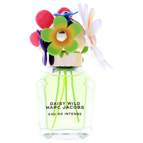 Marc Jacobs Daisy Wild Intense cap enhances premium packaging for gifting.