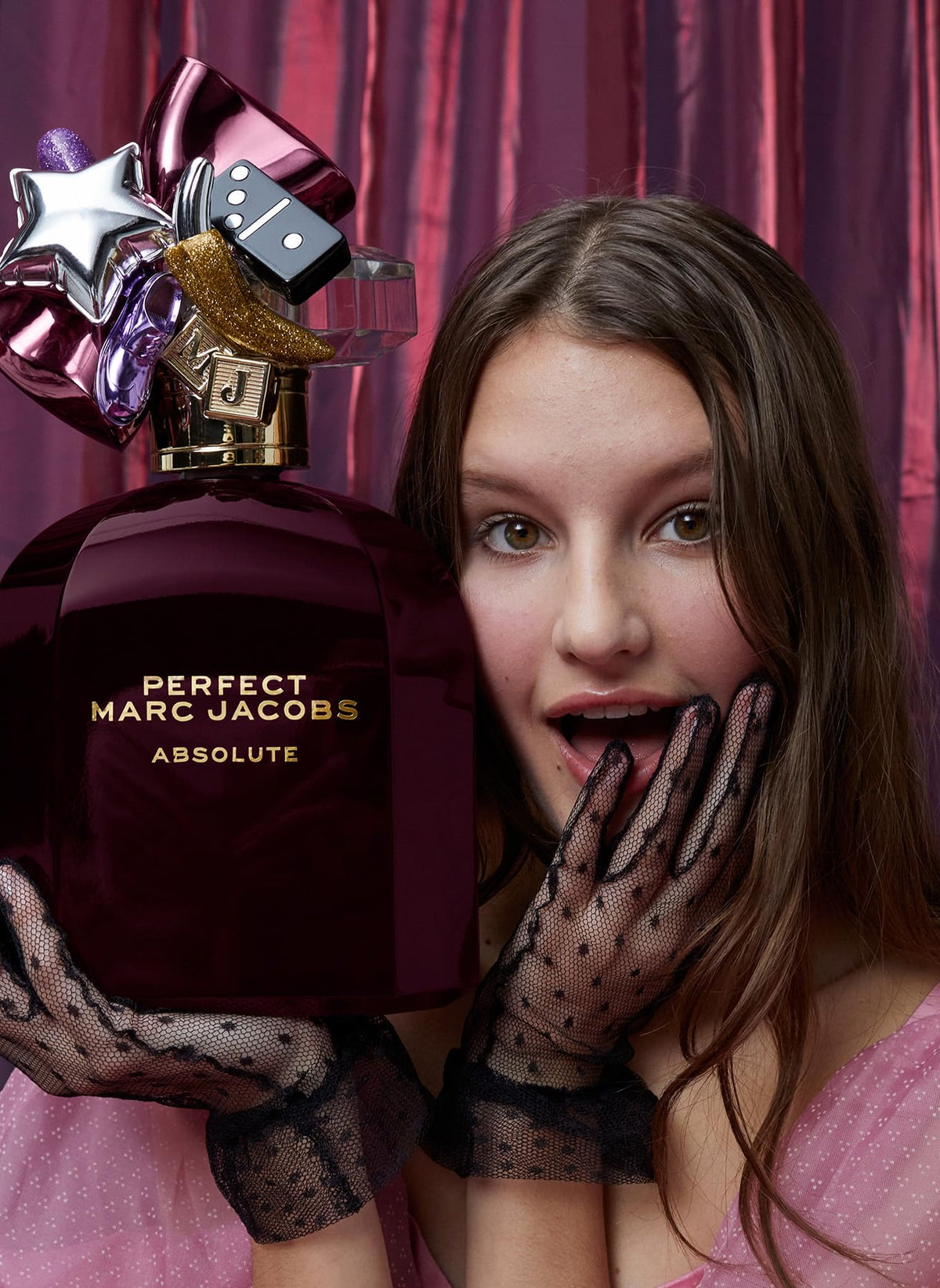 Marc Jacobs Perfect Absolute spray-application detail shows easy, controlled use.