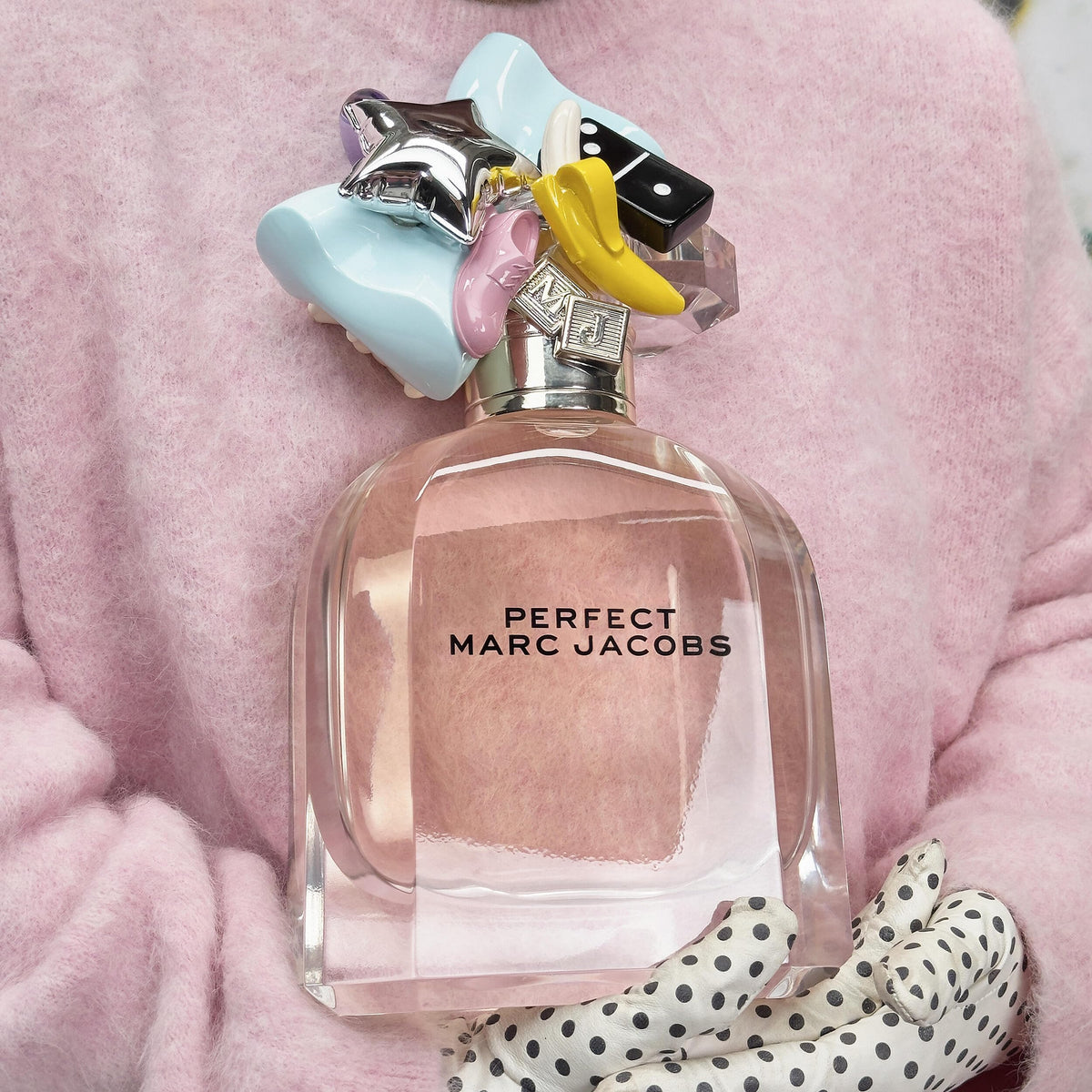 Marc Jacobs Perfect spring scene conveys a bright mood.