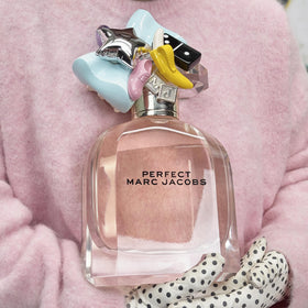 Marc Jacobs Perfect spring scene conveys a bright mood.
