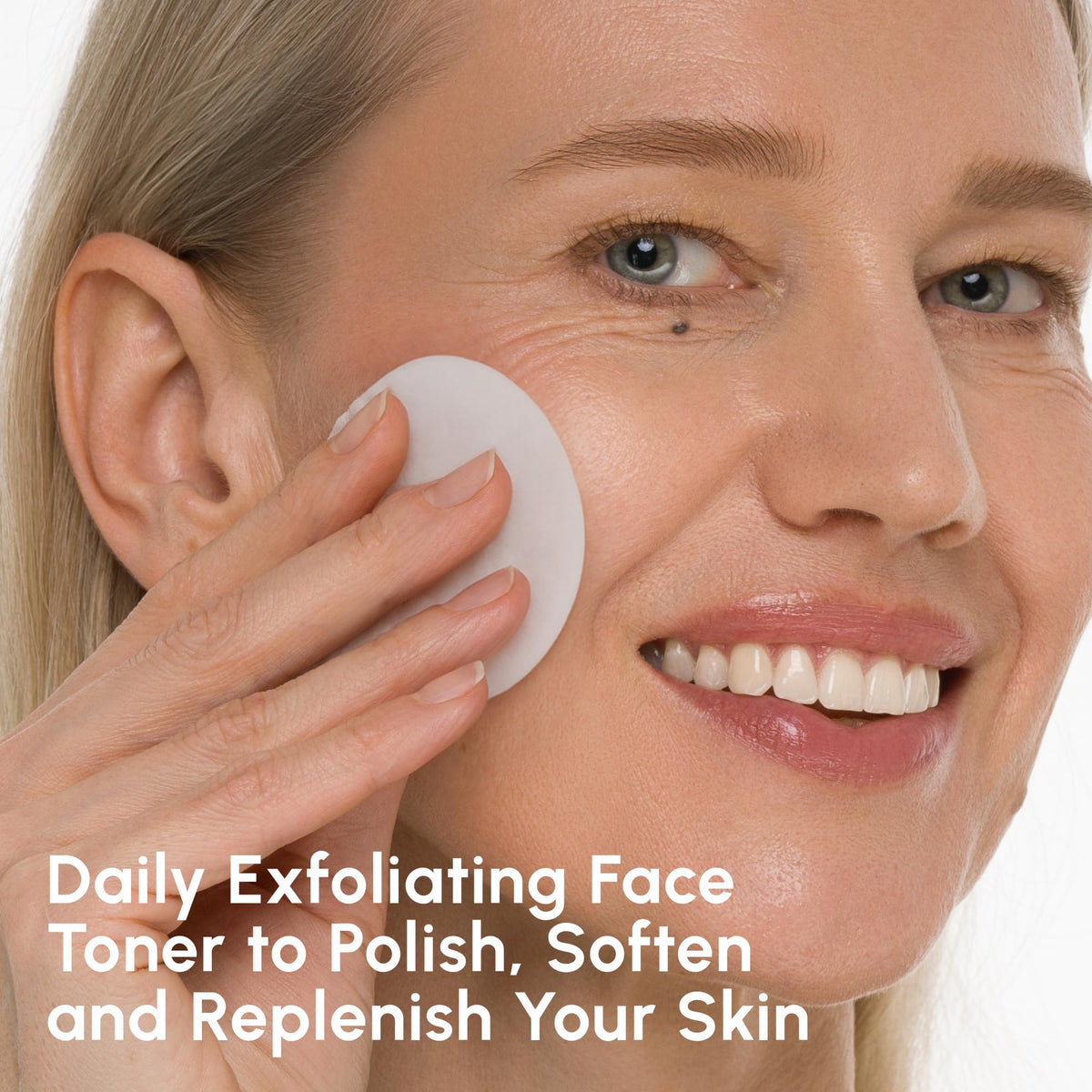 MAREE Glycolic Toner bottle pour demonstrates easy, even exfoliation in use.