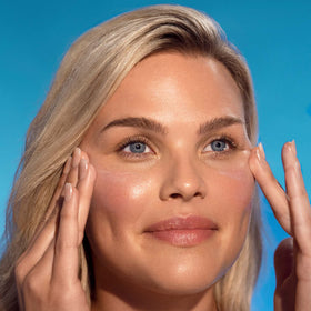 Mario Badescu Mineral Sunscreen SPF 30 close-up with broad spectrum UVA/UVB indication.