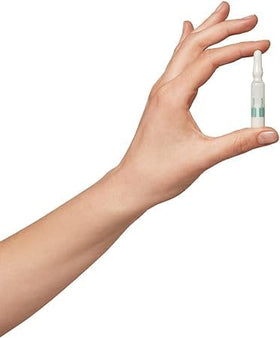 Martiderm Flash Ampoules anti-fatigue ampoules ready to break open for precise, fresh application.