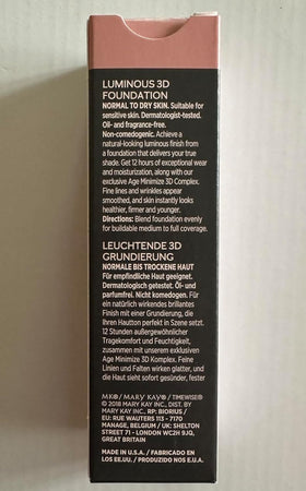 Mary Kay TimeWise Luminous 3D Foundation Ivory C100 compact demonstrates portable shade.