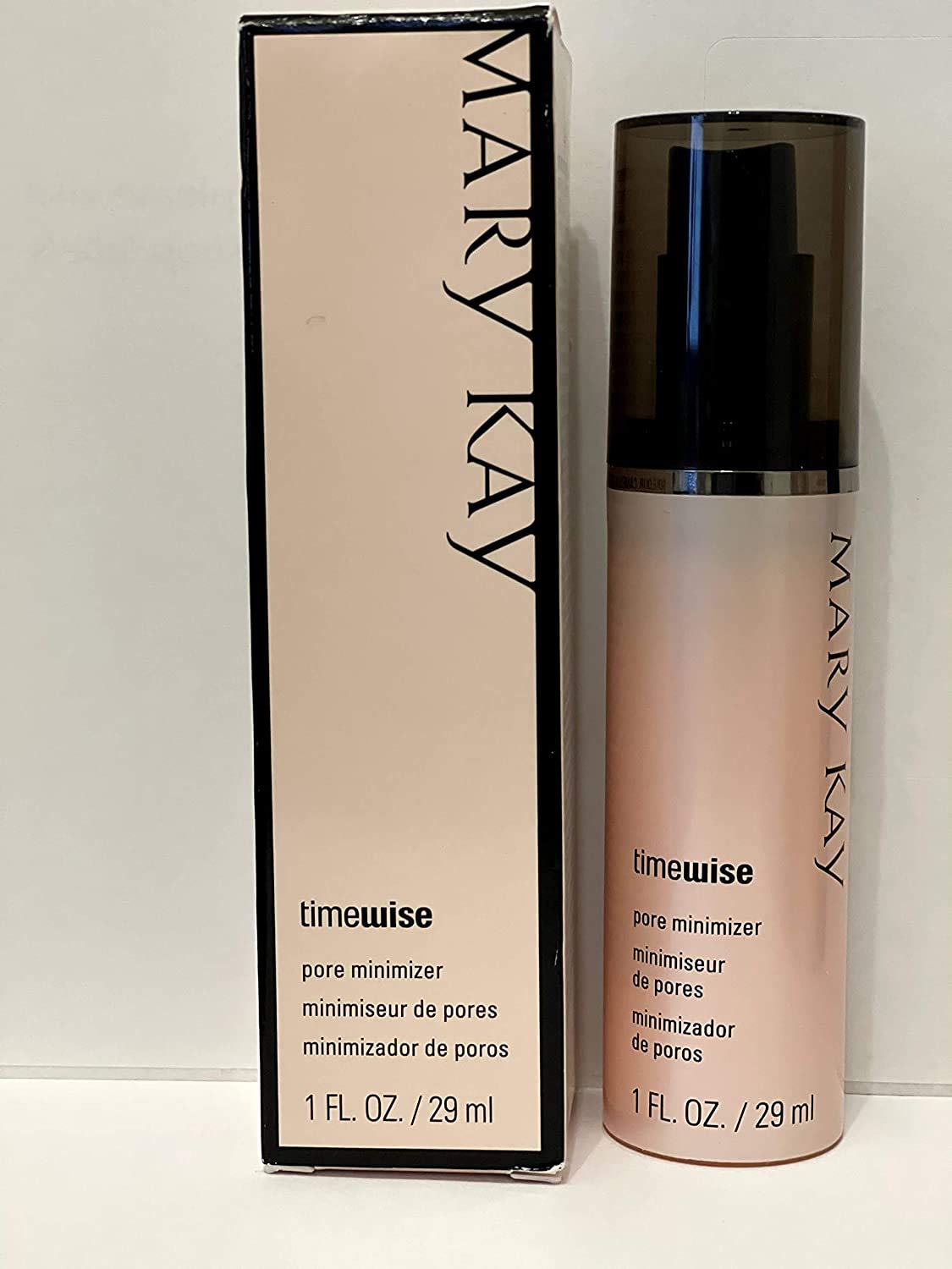 Mary Kay TimeWise Pore Minimizer application on skin for smoother texture.