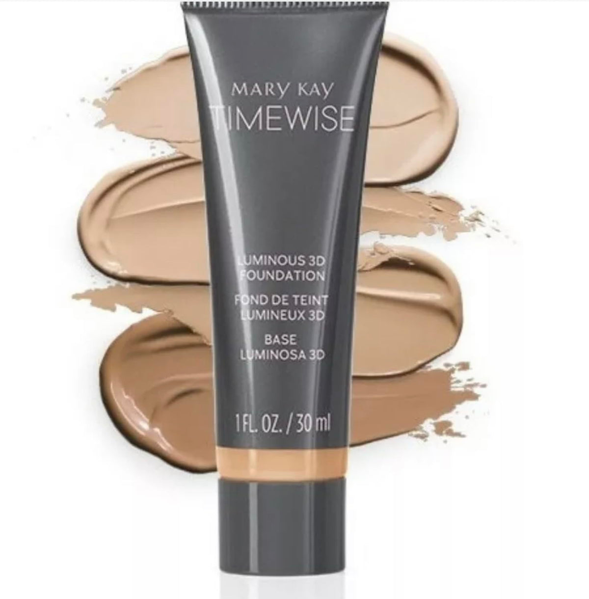 Mary Kay TimeWise Luminous 3D Foundation Ivory C110 close-up finish reveals luminous texture.