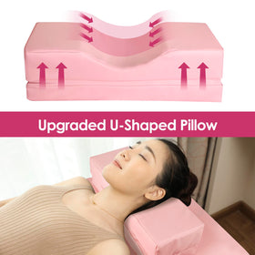 Masajeo lash bed provides generous leg room for artist movement