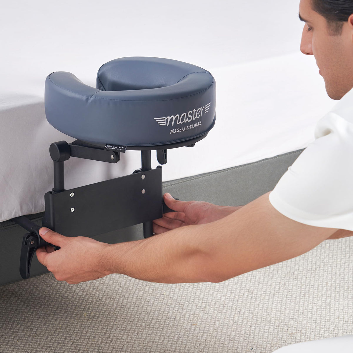 Master Massage 6-way face cradle improves stability and comfort