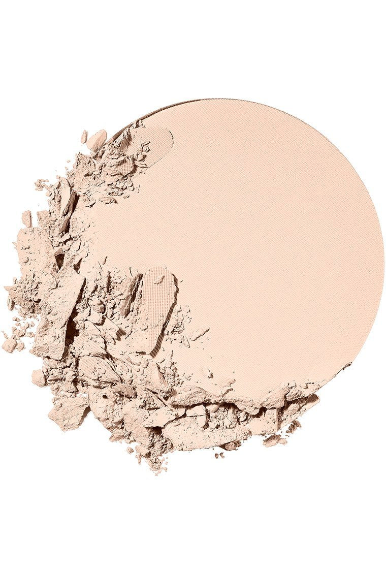 Maybelline Fit Me Set and Smooth Powder Nude Beige texture on skin