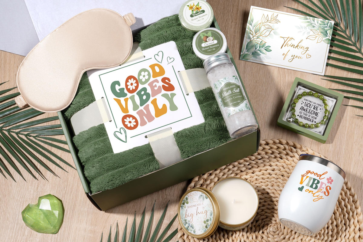 MAYICIVO gift box and card enhance the gifting experience