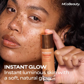MCoBeauty Flawless Glow doe-foot applicator delivering precise luminosity