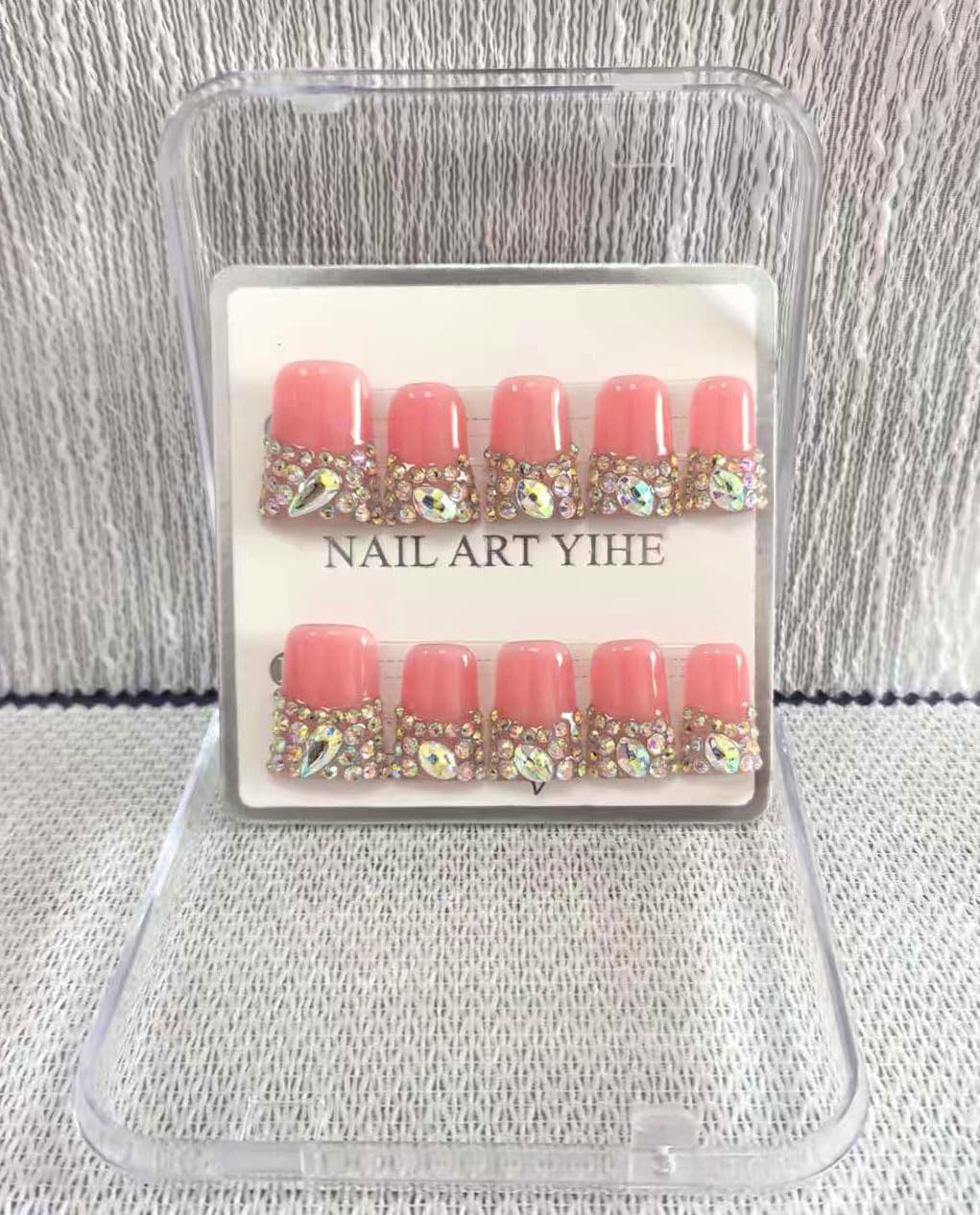Meemooron Duck Nails Size M design for medium-length elegance.