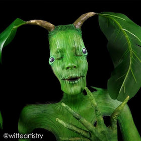 Mehron CreamBlend Green on hand for easy blending during quick cosplay.
