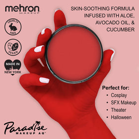 Mehron Paradise Makeup AQ water-activation setup for customizable consistency.