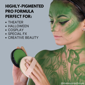 Mehron StarBlend Cake White finish on skin delivers non-streaking results.