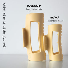 Mello black squishy clip designed for long-lasting wear