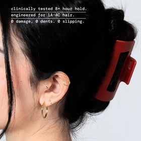 MELLO CloudFlex red close-up shows durable flexible material.