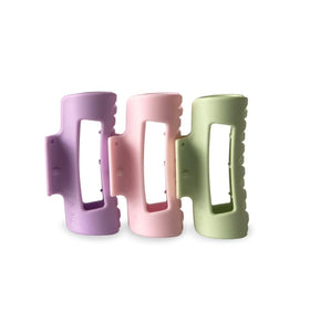 MELLO purple hair claw clip close-up showing scalp-friendly comfort.