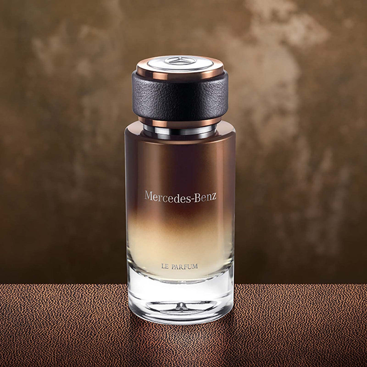 Mercedes-Benz Le Parfum luxury packaging featuring silver star for premium unboxing experience.