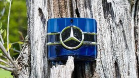 Warm base notes of tonka bean and patchouli infuse a confident masculine aura.