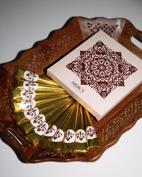 MERCY LONDON Henna Cones glossy finish and natural shine after use.