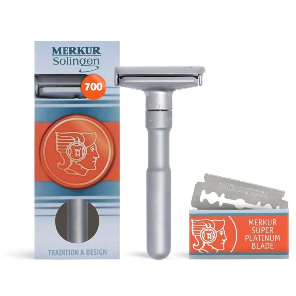 MERKUR Futur 700 snap-cap in use for easy blade changes