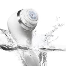 MFY Mia 2 universal mode boosts cleansing for all skin types.