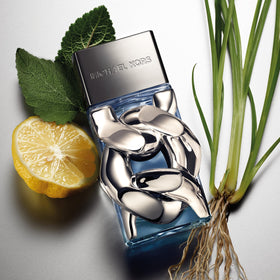 Michael Kors Pour Homme bottle highlighting woody citrus tones for everyday sophistication.
