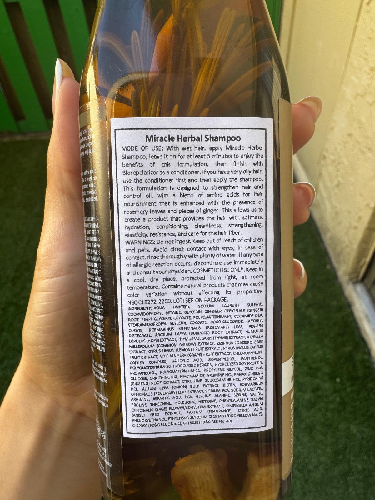 MILAGROS Rosemary Shampoo aroma of rosemary and ginger enhances routine