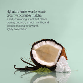 Milk Shake Deep Detox Shampoo creamy lather on hair demonstrates luxurious cleansing.