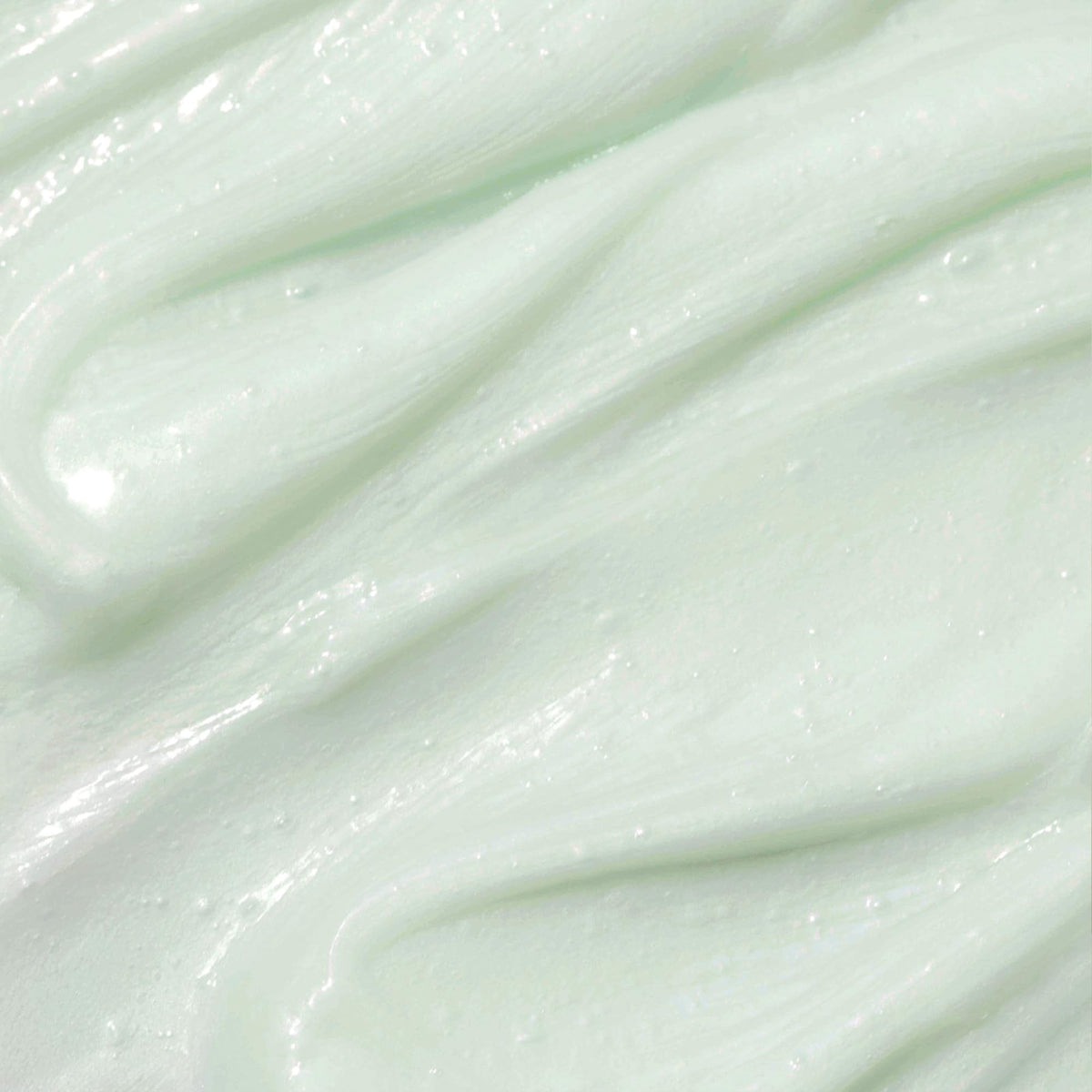 Milk Shake Texturizing Cream hair application demonstrates body and natural movement.