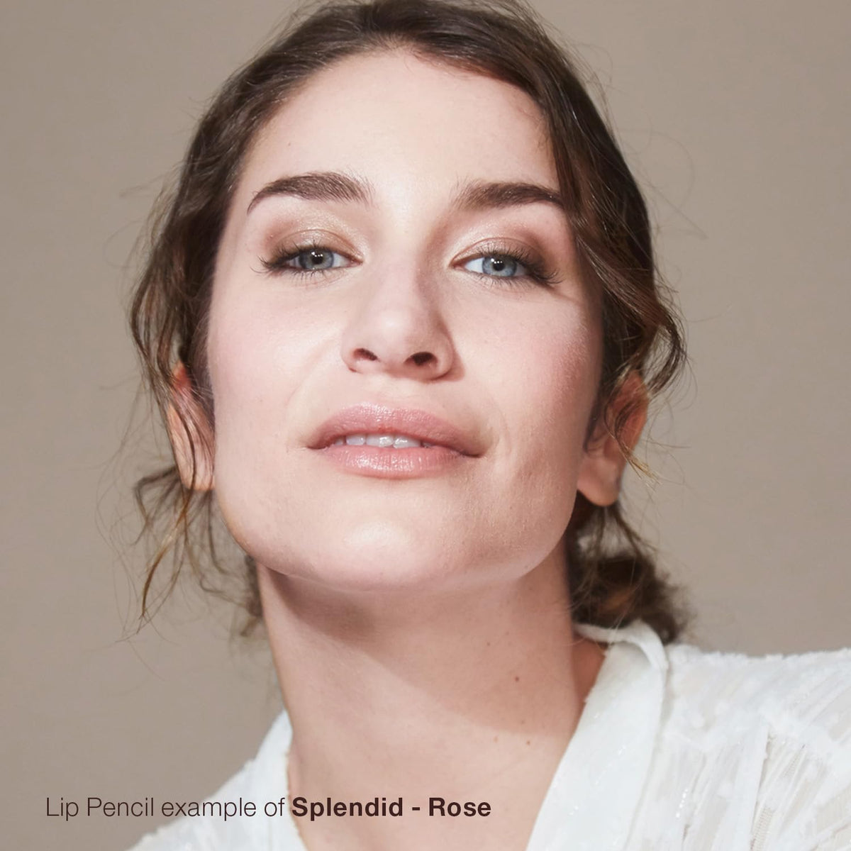 Mineral Fusion Lip Pencil Splendid features meadowfoam and shea butter for lip nourishment.
