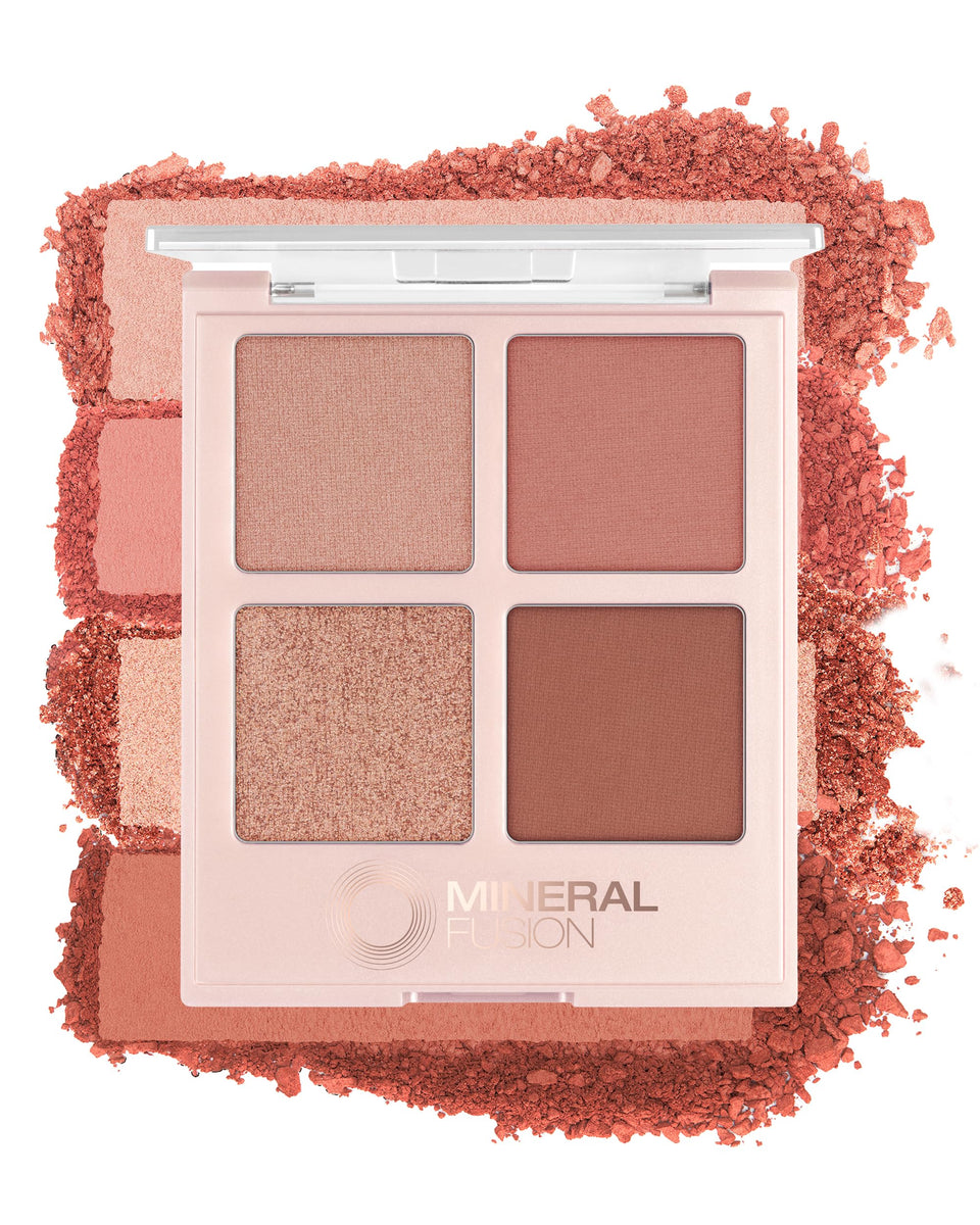 Mineral Fusion Summer Vacation palette packaging, premium travel-ready look.